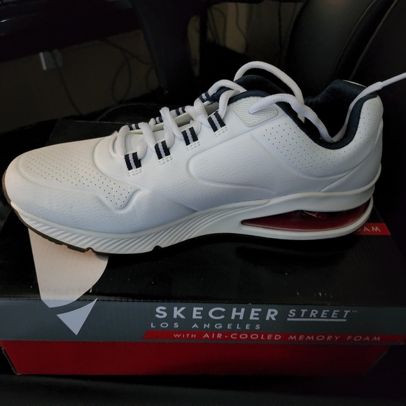 Sketchers LA, - Picture 3 of 6
